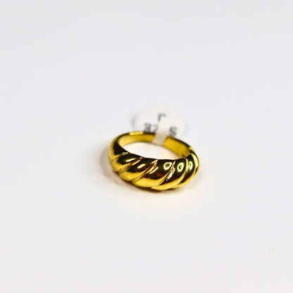 Croissant Ring