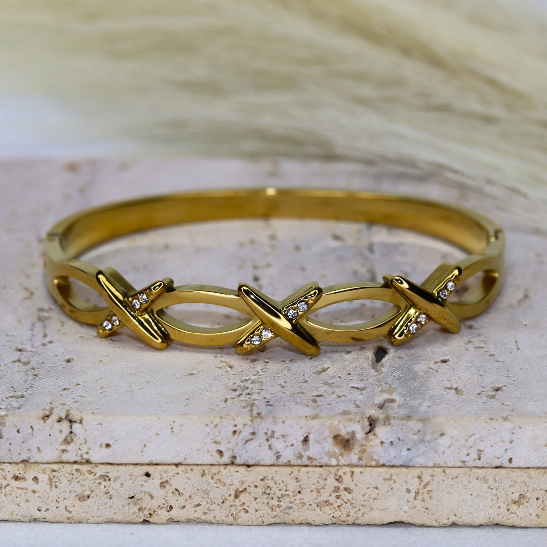 Cross Pattern Bracelet - Adorn-iq