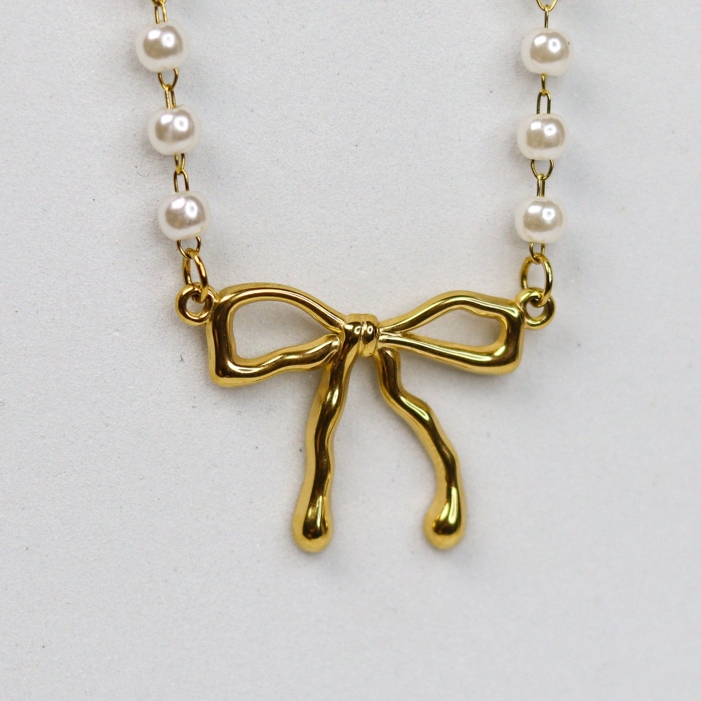 Pearly Bow Necklace - Adorn-iq