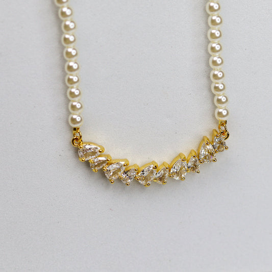 Pearl Chain Solitaire Necklace - Adorn-iq