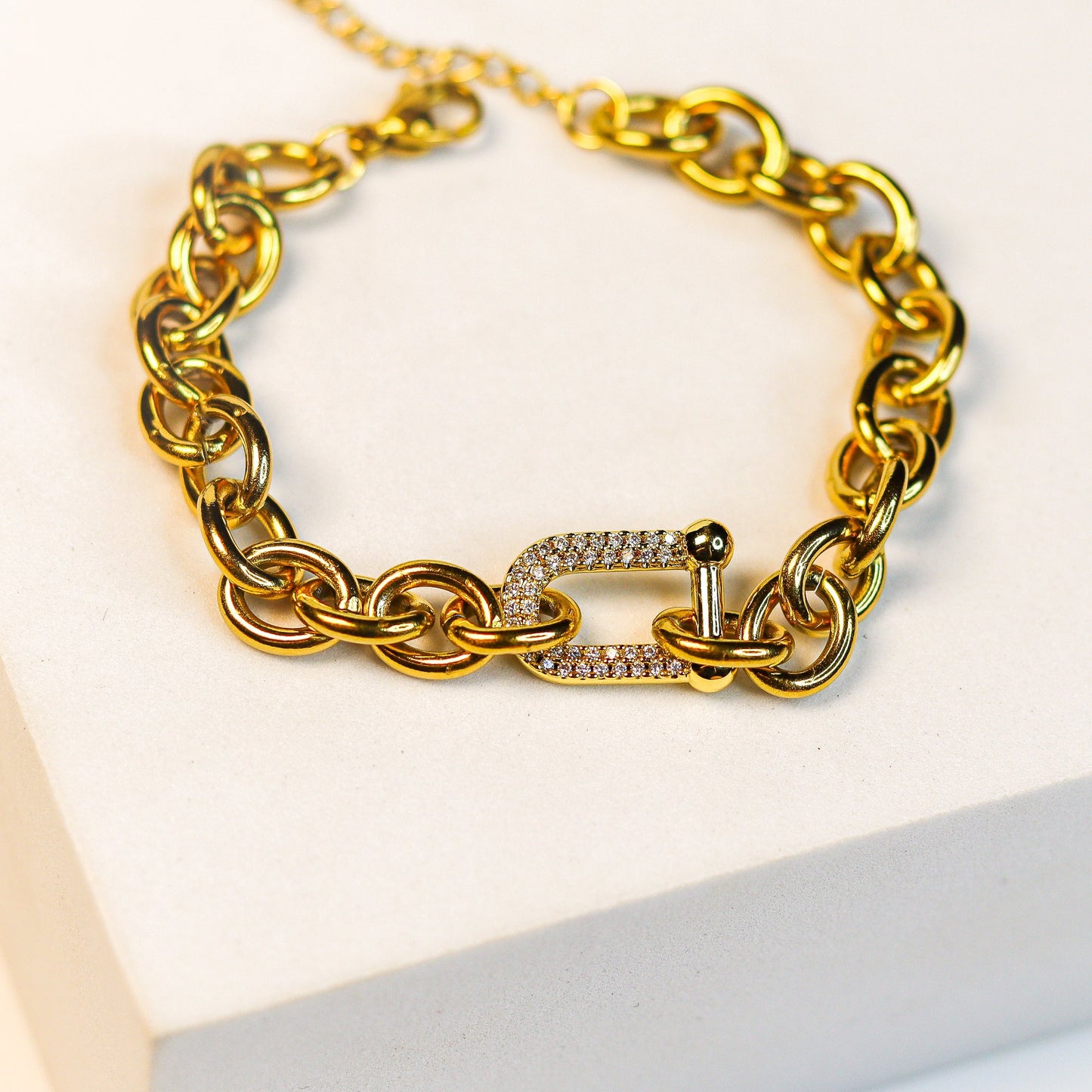 Luxe U Link Chain Bracelet