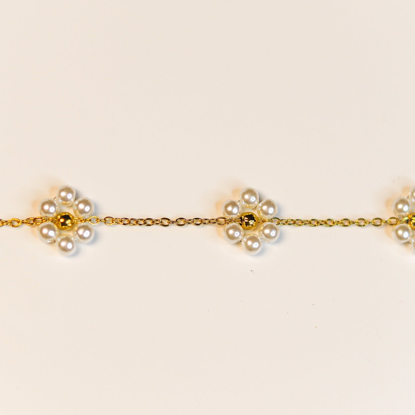 Daisy Pearl Chain Bracelet