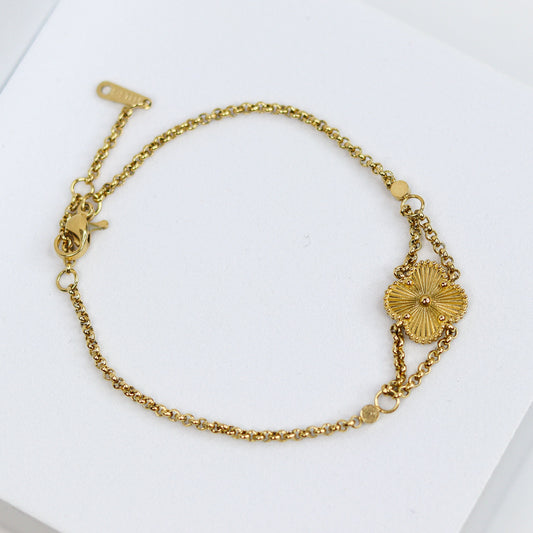 Gold Shine Clover Chain Bracelet