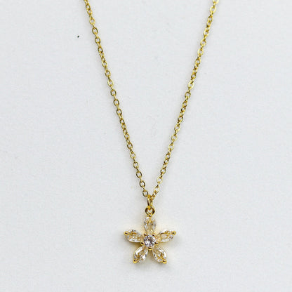 Solitaire Flora Necklace