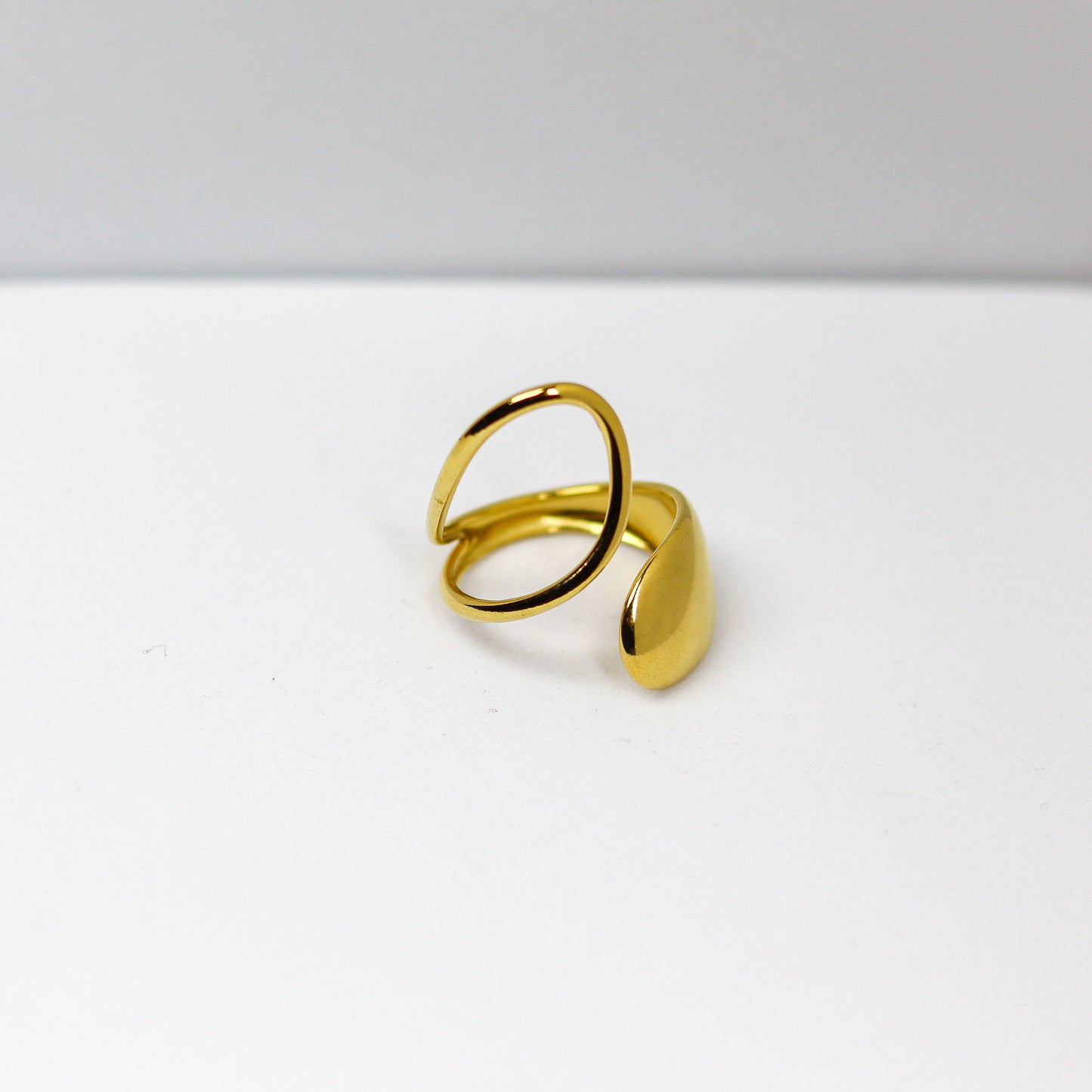 Etrena Gold Ring