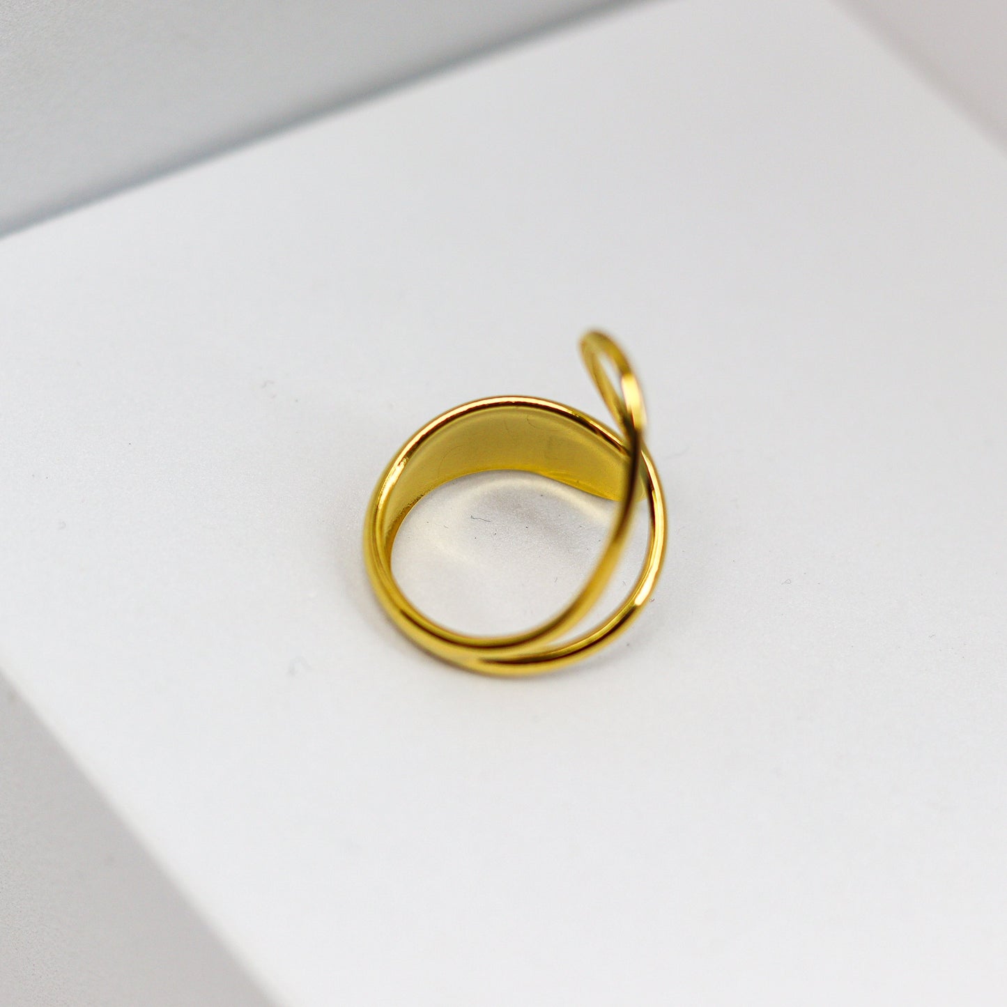 Etrena Gold Ring