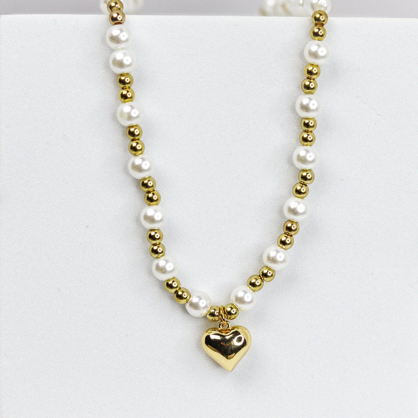 Heartstrings Pearl Necklace