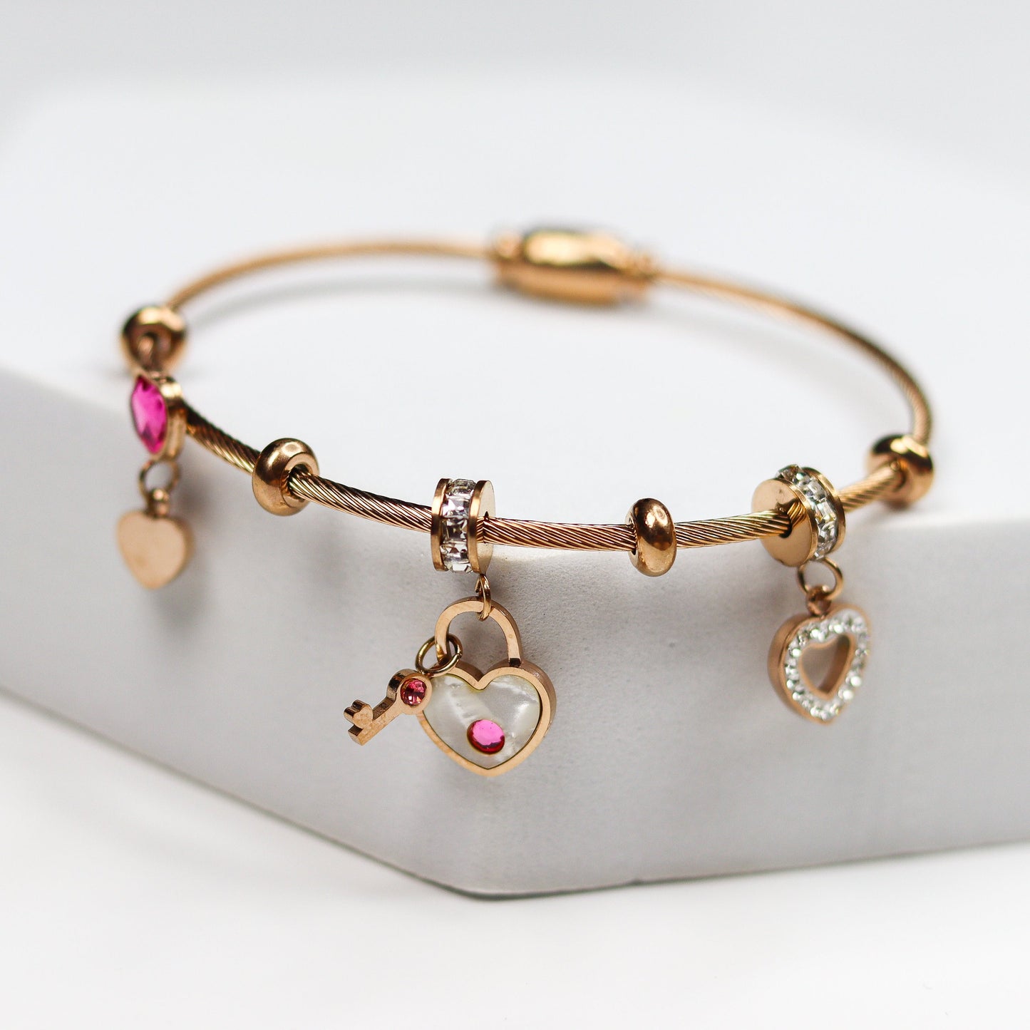 Heart & Key Charm Bracelet - Adorn-iq