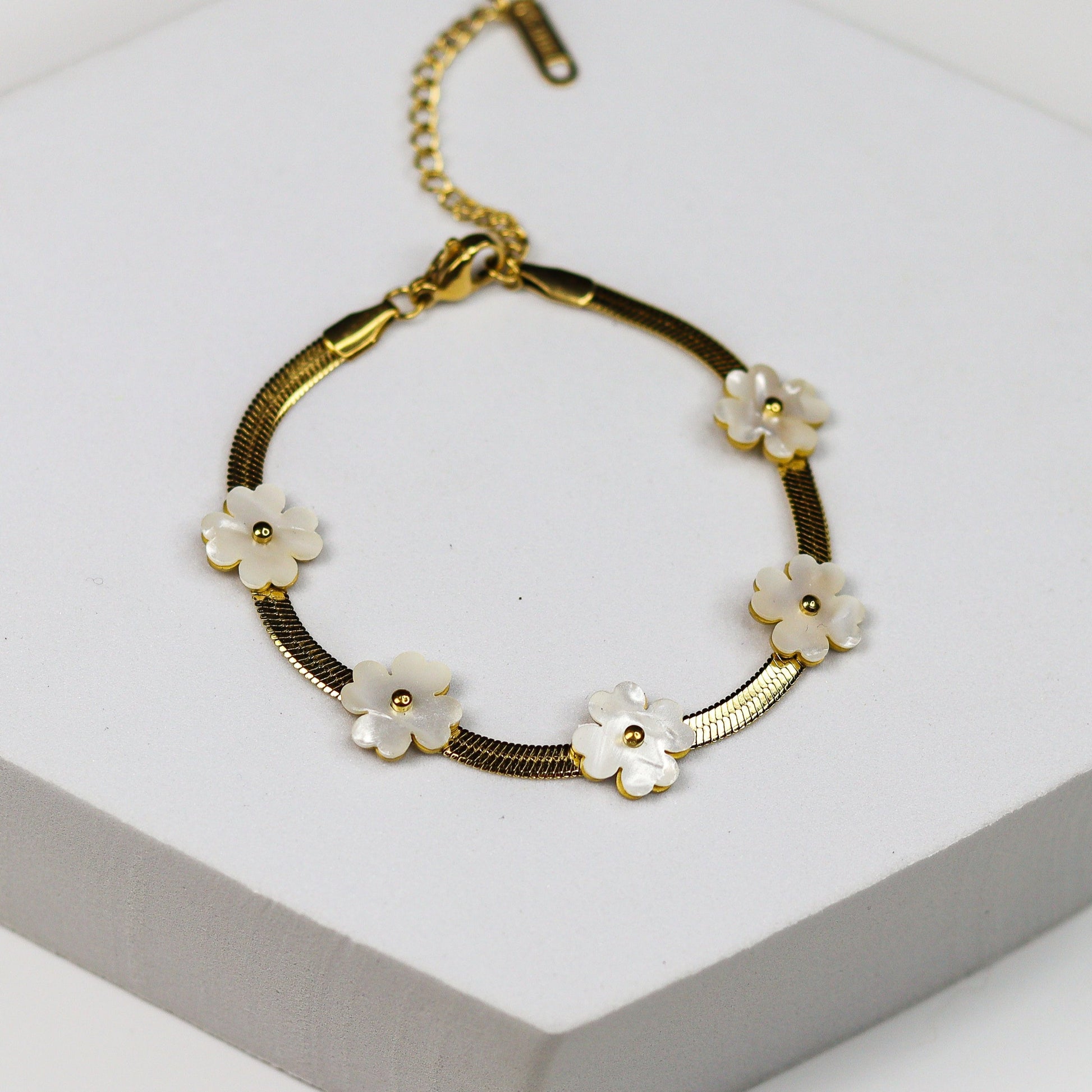 Petal Snake Chain Bracelet - Adorn-iq