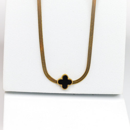 Clover Snake Chain Necklace - Adorn-iq